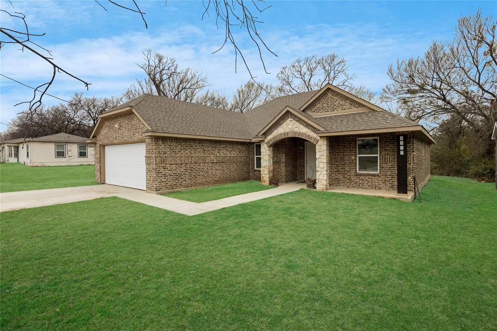 1317 Dacki Avenue, Dallas, TX 75211