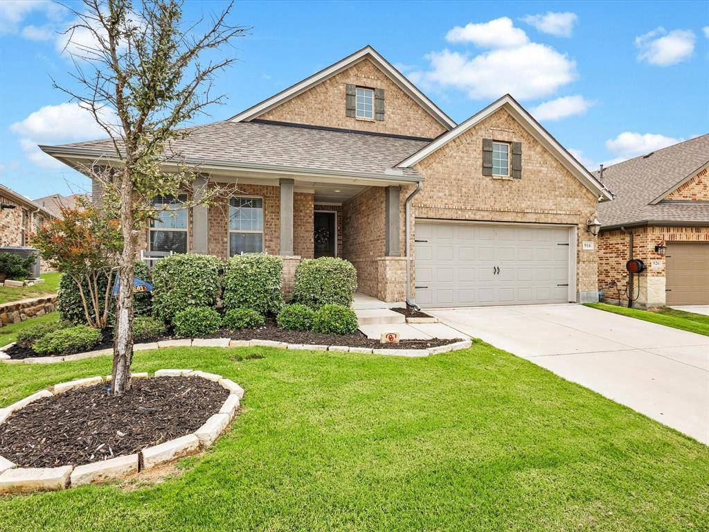 916 Monarch Lane, Celina, TX 75009