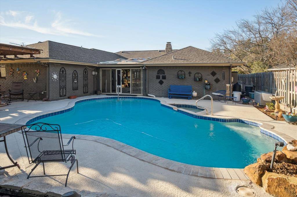 1118 Berkshire Court, Trophy Club, TX 76262