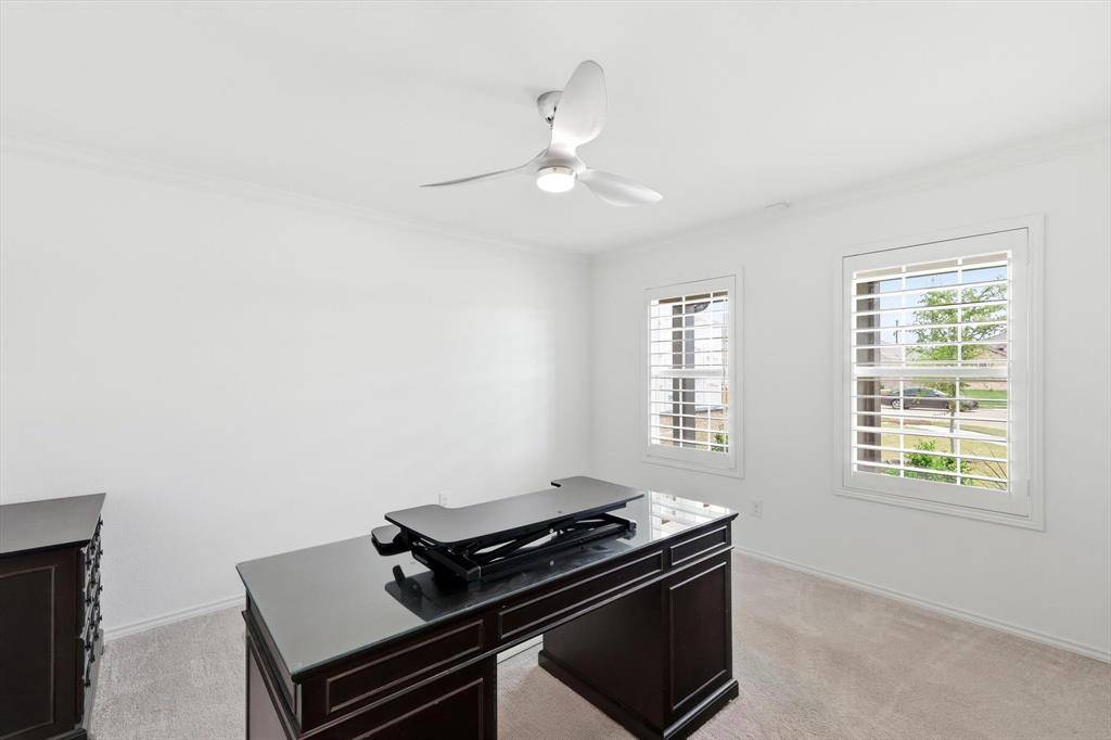 805 Shire Avenue, Haslet, TX 76052