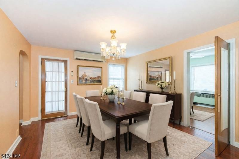 488 Grove St, Clifton City, NJ 07013