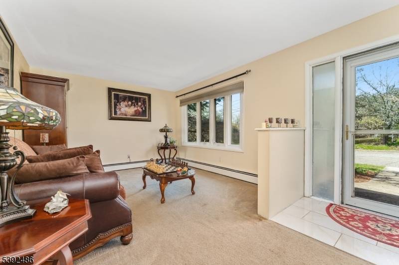 904 Sampson Ave, Alpha Boro, NJ 08865