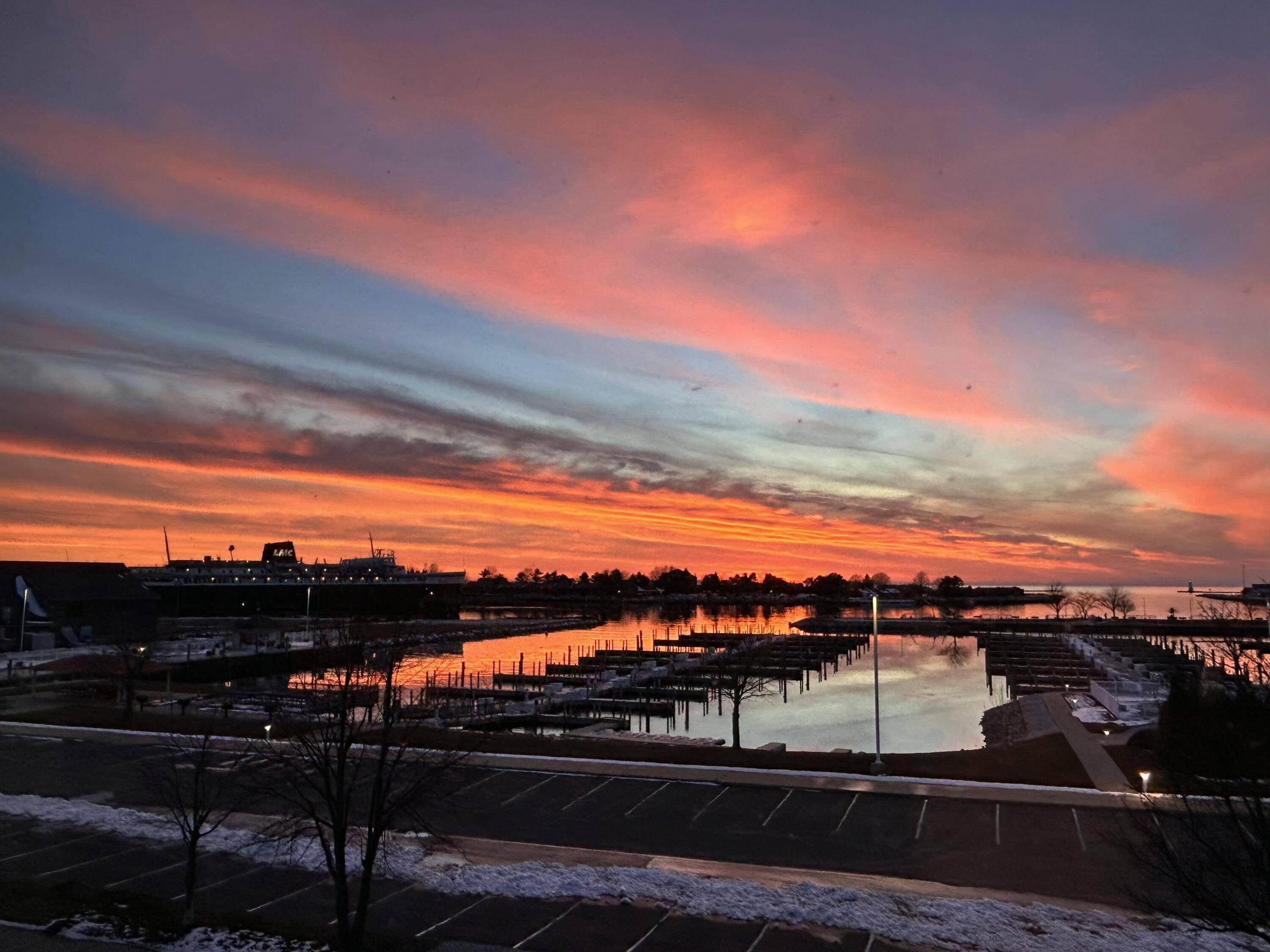 105 W Danaher ST #201, Ludington, MI 49431