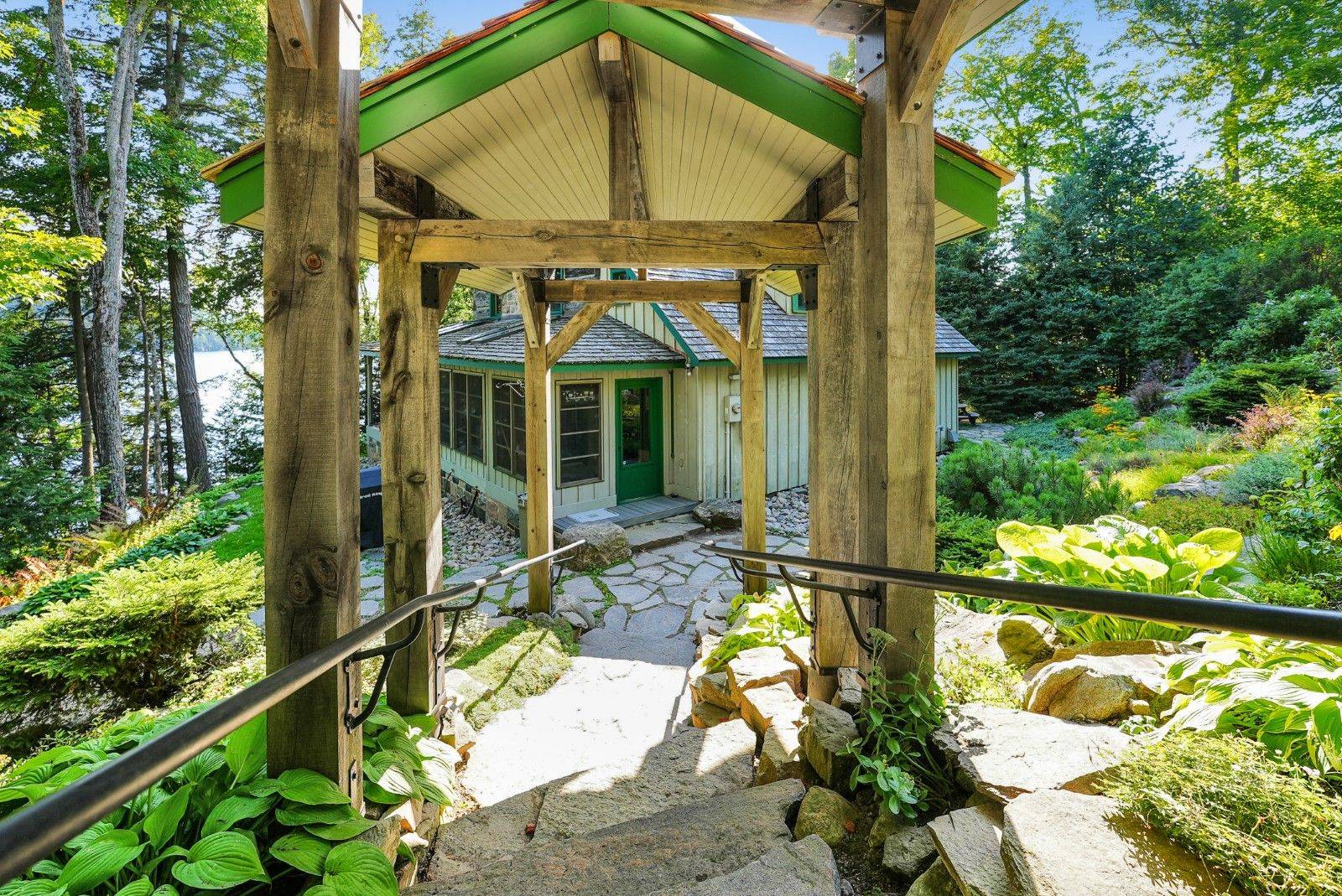 2682 Wilkinson RD, Dysart Et Al, ON K0M 1S0