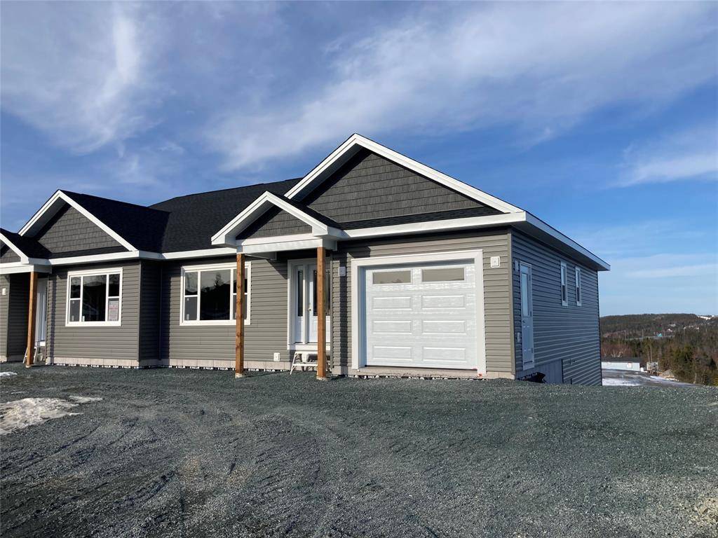 15 Nextor Place, Conception Bay South, NL A1X 0M3
