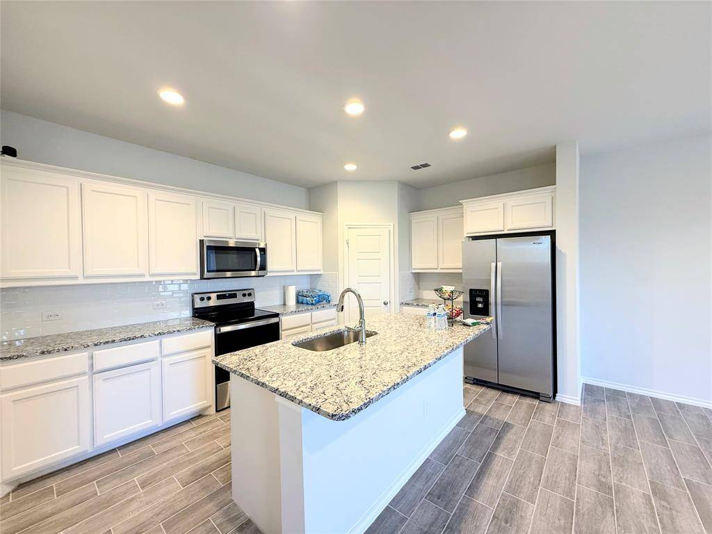 2011 Winecup Drive, Melissa, TX 75454