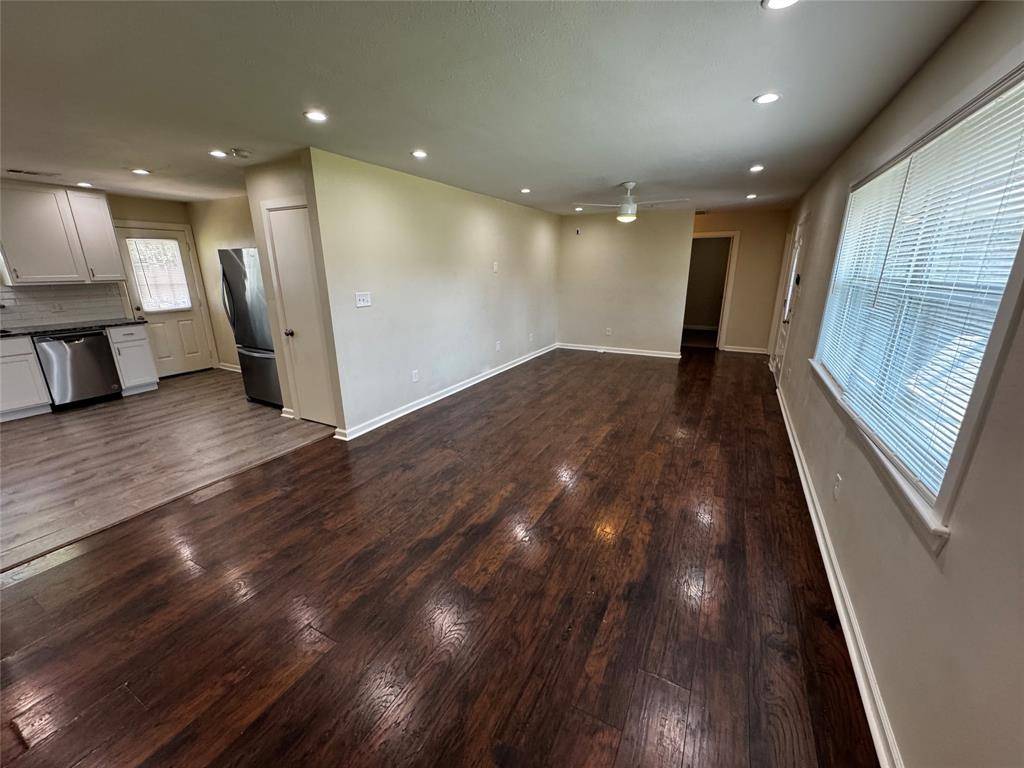 923 Green Castle Drive, Dallas, TX 75232