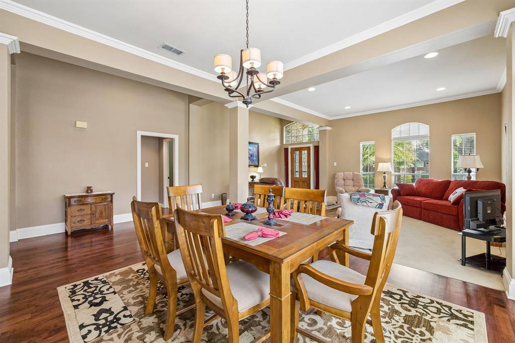 7519 Bradford Pear Drive, Irving, TX 75063