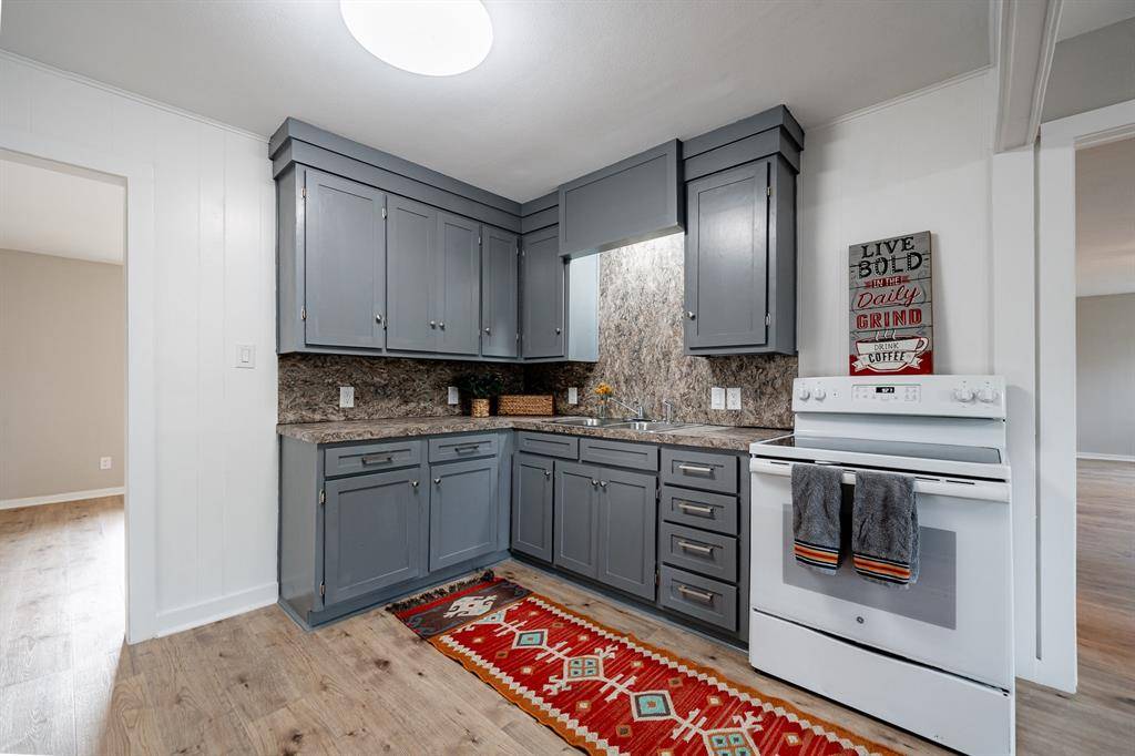 912 S Anson Street, Stamford, TX 79553