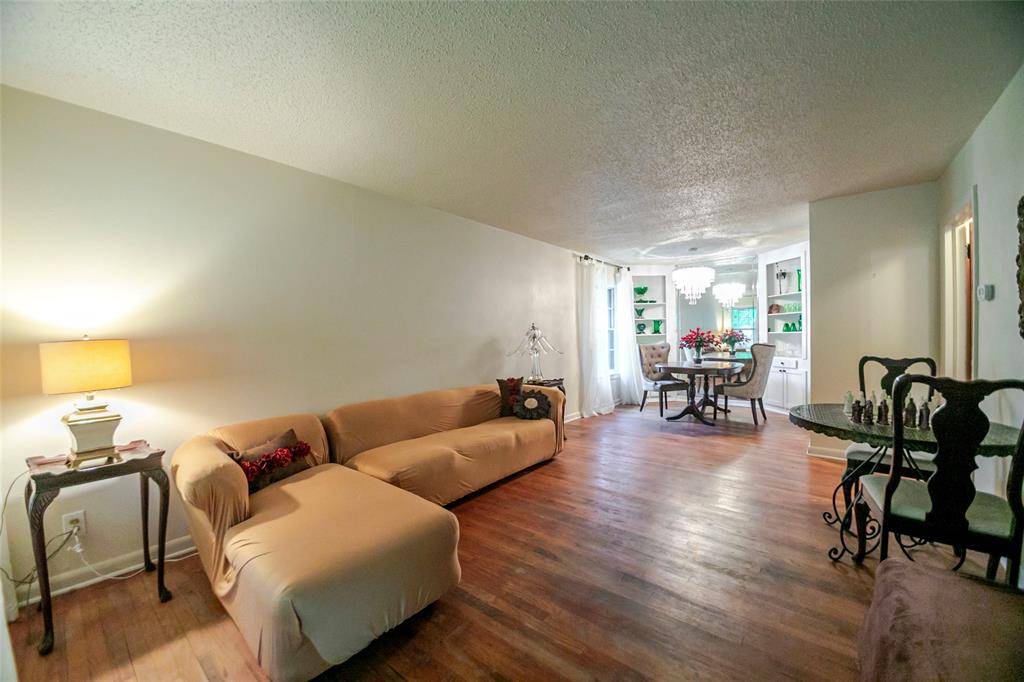 10313 Pinecrest Drive, Dallas, TX 75228