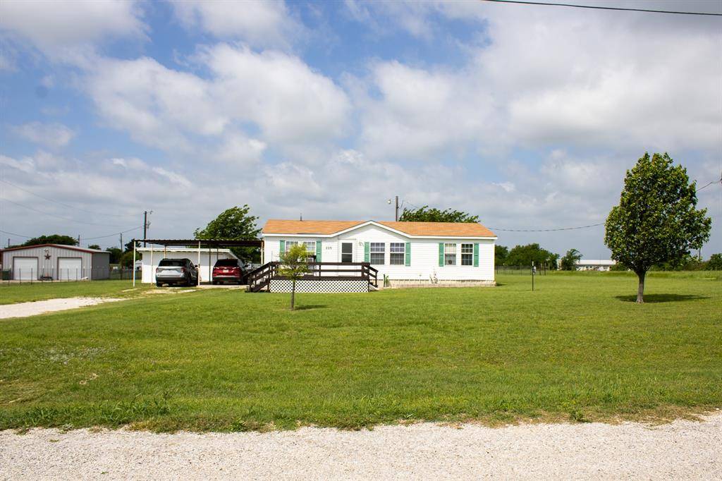 226 Happy Trail Court, Rhome, TX 76078