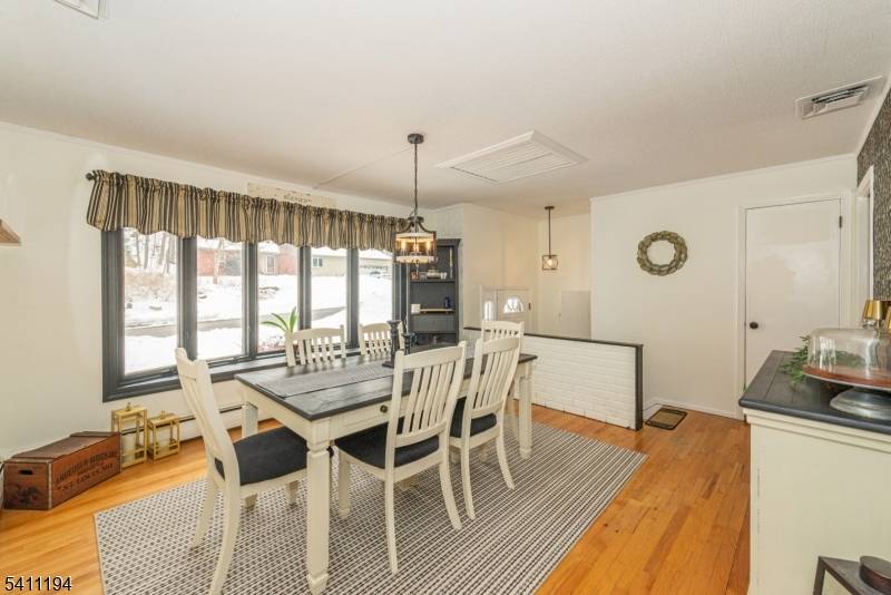 5 Winding Way, Andover Twp., NJ 07821