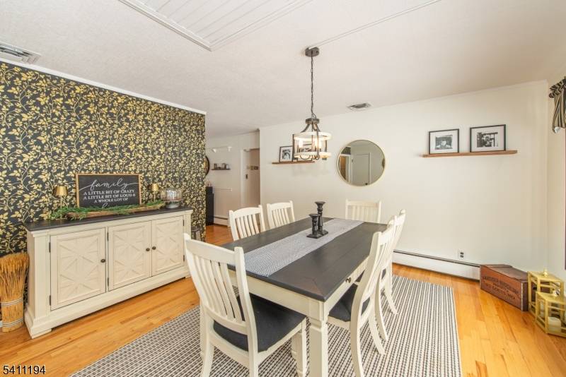 5 Winding Way, Andover Twp., NJ 07821