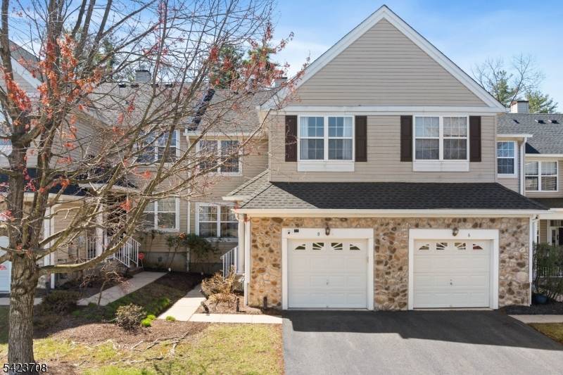 8 Scarlet Oak Dr, Montgomery Twp., NJ 08540