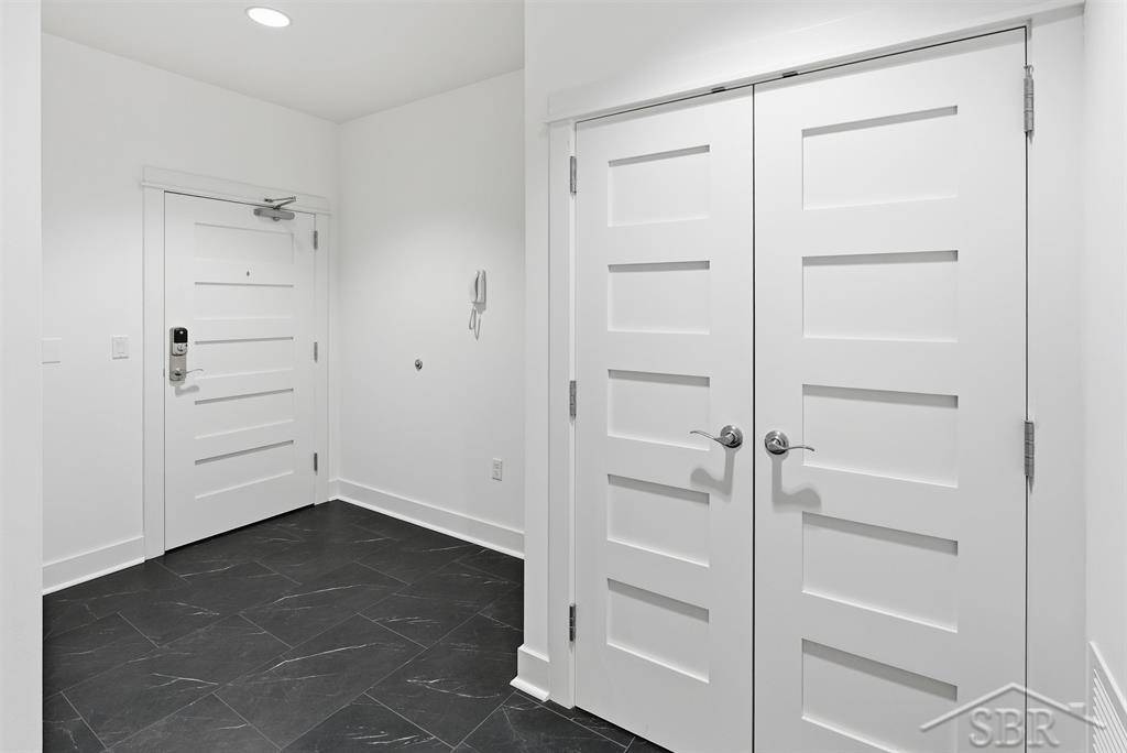 201 E Ellsworth ST, Midland, MI 48640