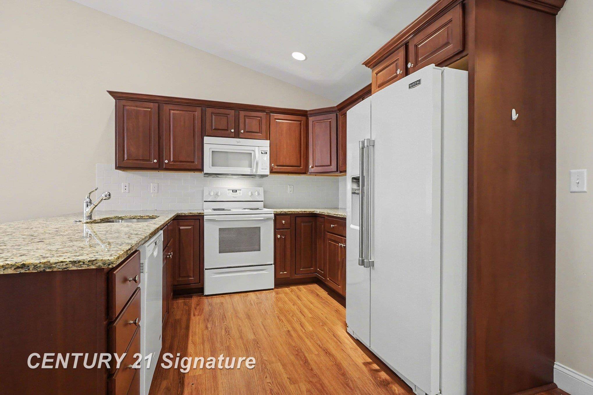 29 Tuscany CIR, Saginaw Twp, MI 48603