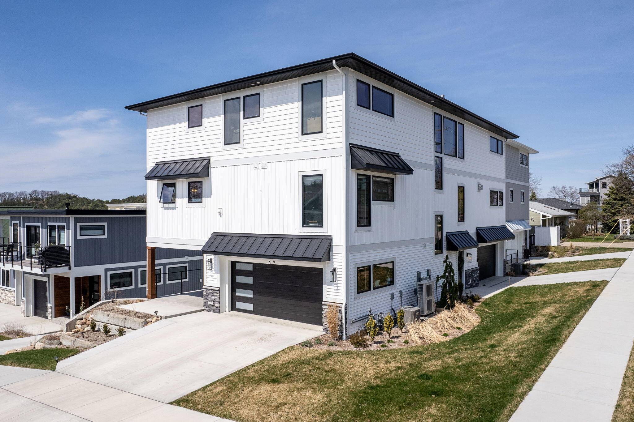 49 Howard AVE, Grand Haven City, MI 49417