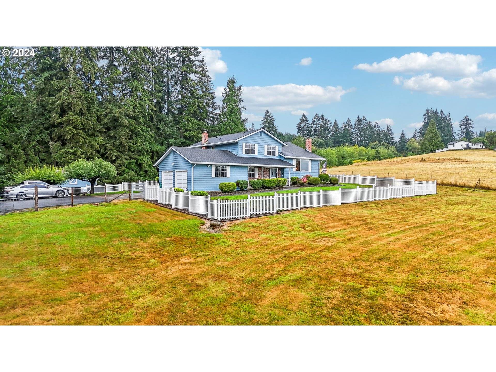 2032 W DOVE AVE, La Center, WA 98629