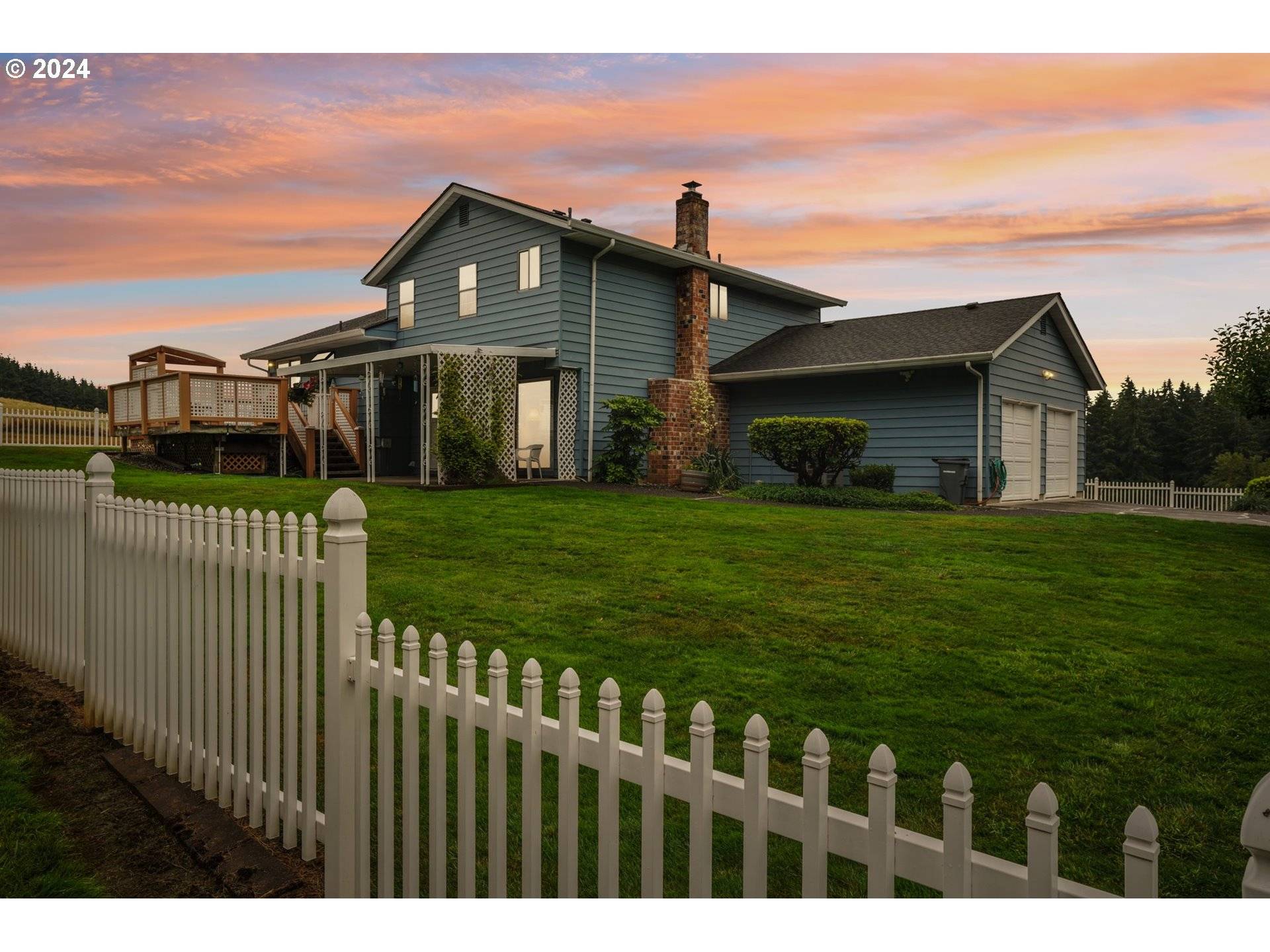 2032 W DOVE AVE, La Center, WA 98629