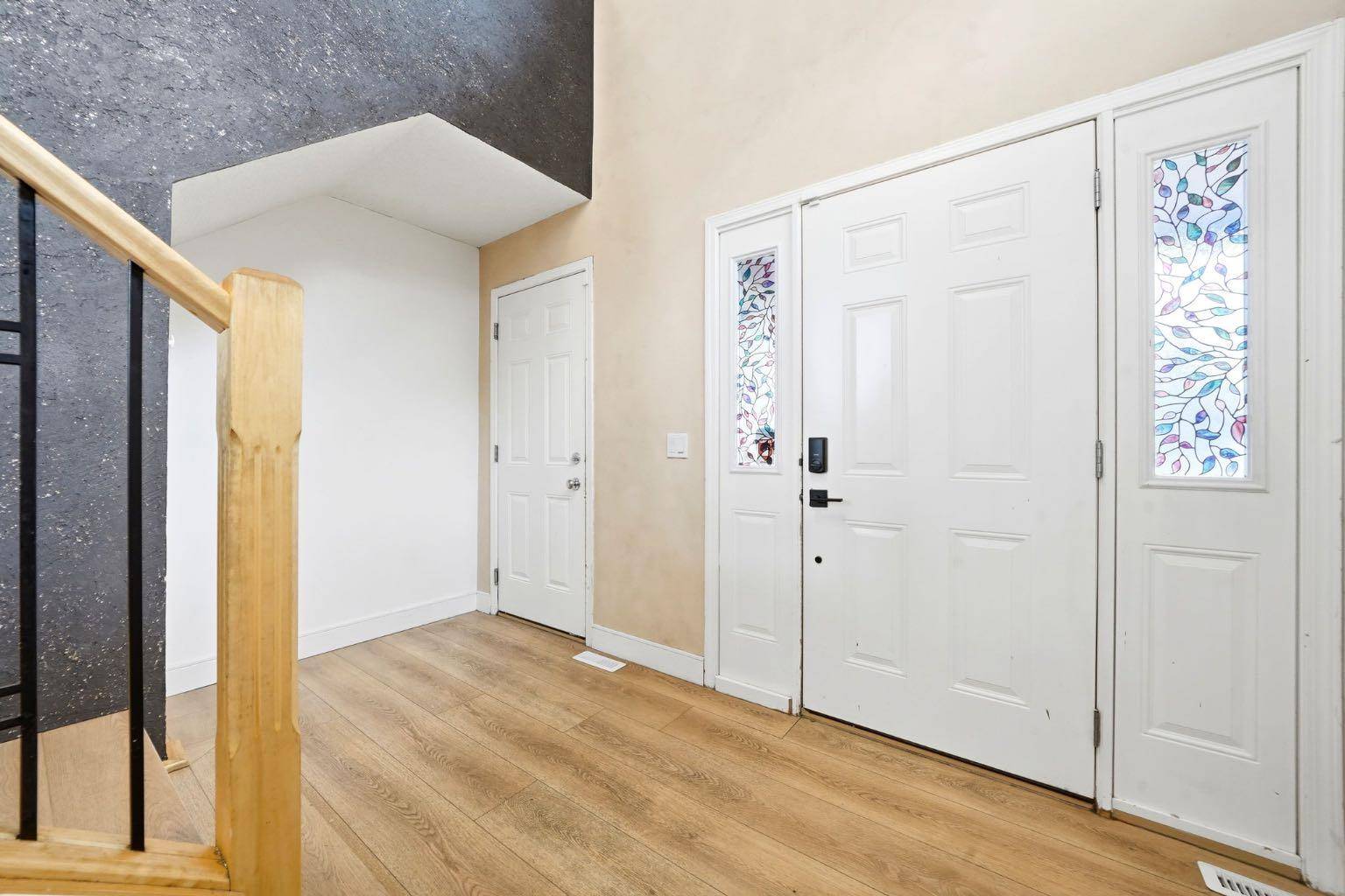 165 Thornfield Close SE, Airdrie, AB T4A 2K8