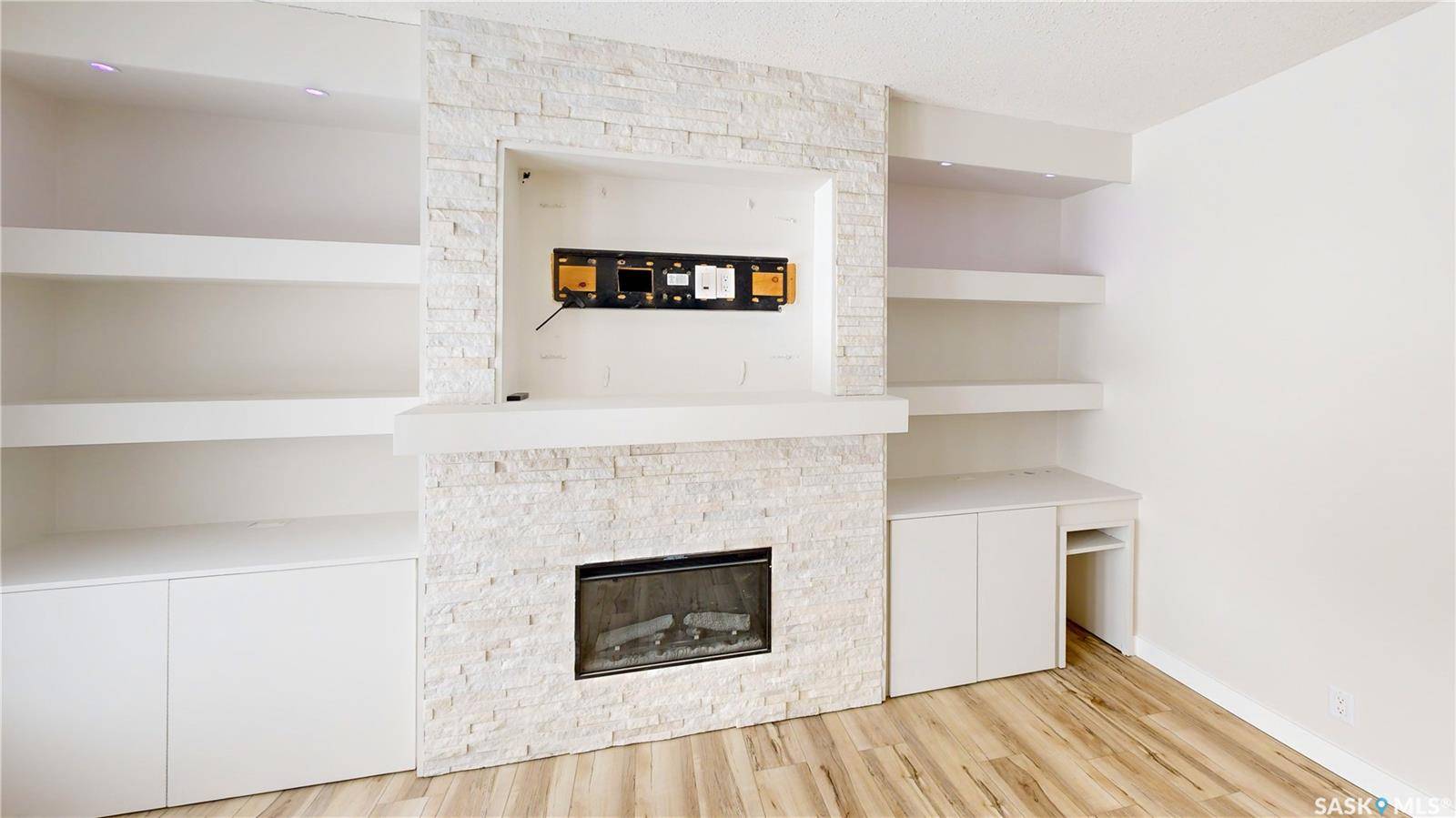 1511 8th AVENUE N, Regina, SK S4R 0G2