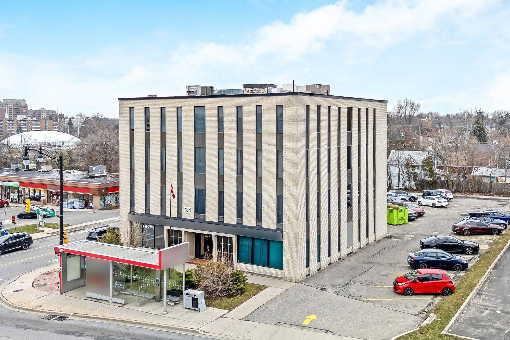 134 Queen ST E, Brampton, ON L6V 1B2
