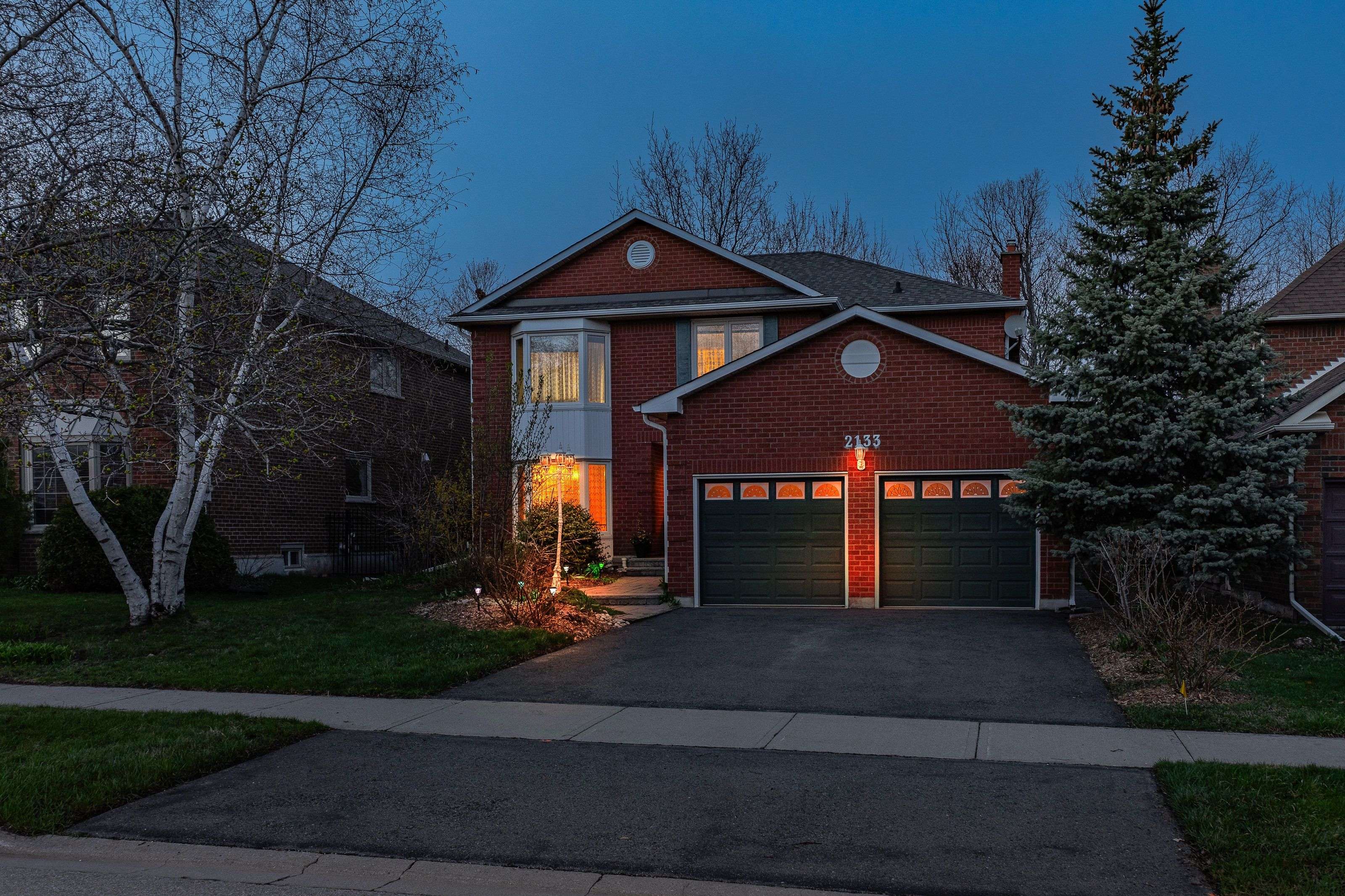 2133 Grand BLVD, Oakville, ON L6H 5M3