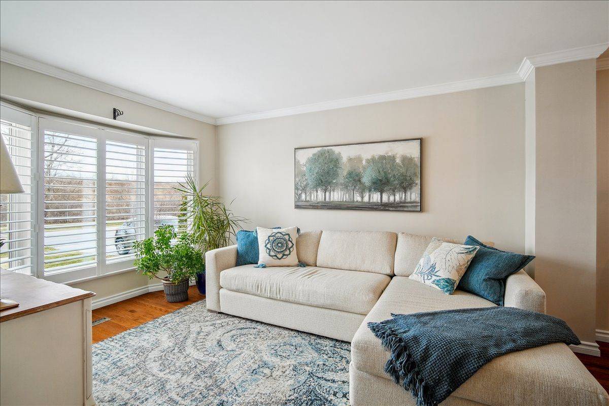 2417 Headon Forest DR, Burlington, ON L7M 3K7