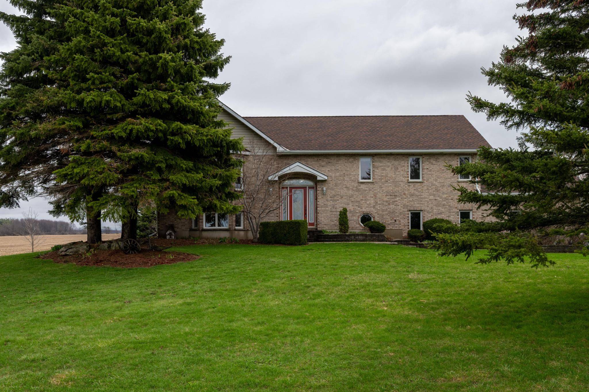 77242 London RD, Huron East, ON N0M 1L0