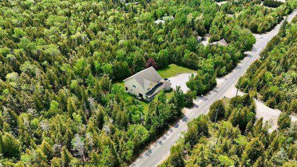 13 Elgin ST, Northern Bruce Peninsula, ON N0H 2R0