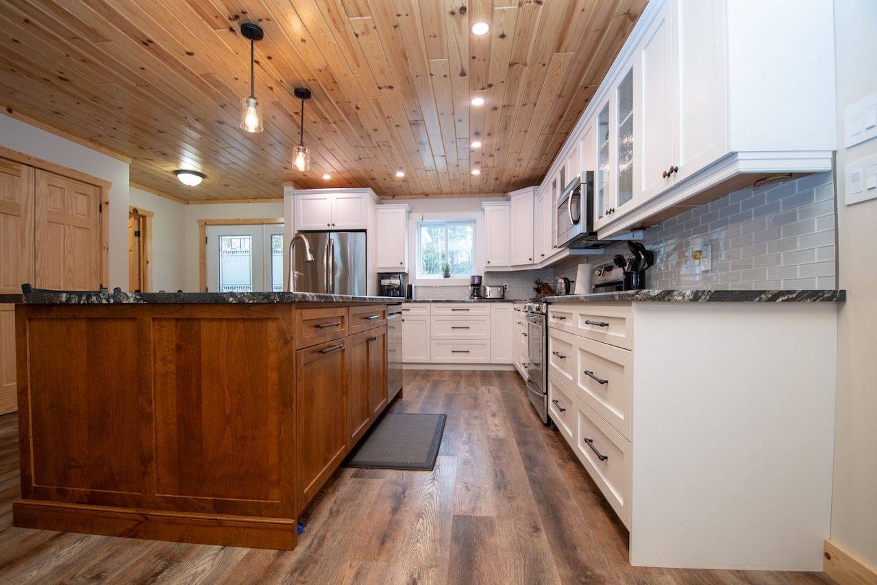 1525 South Baptiste Lake RD, Hastings Highlands, ON K0L 1C0