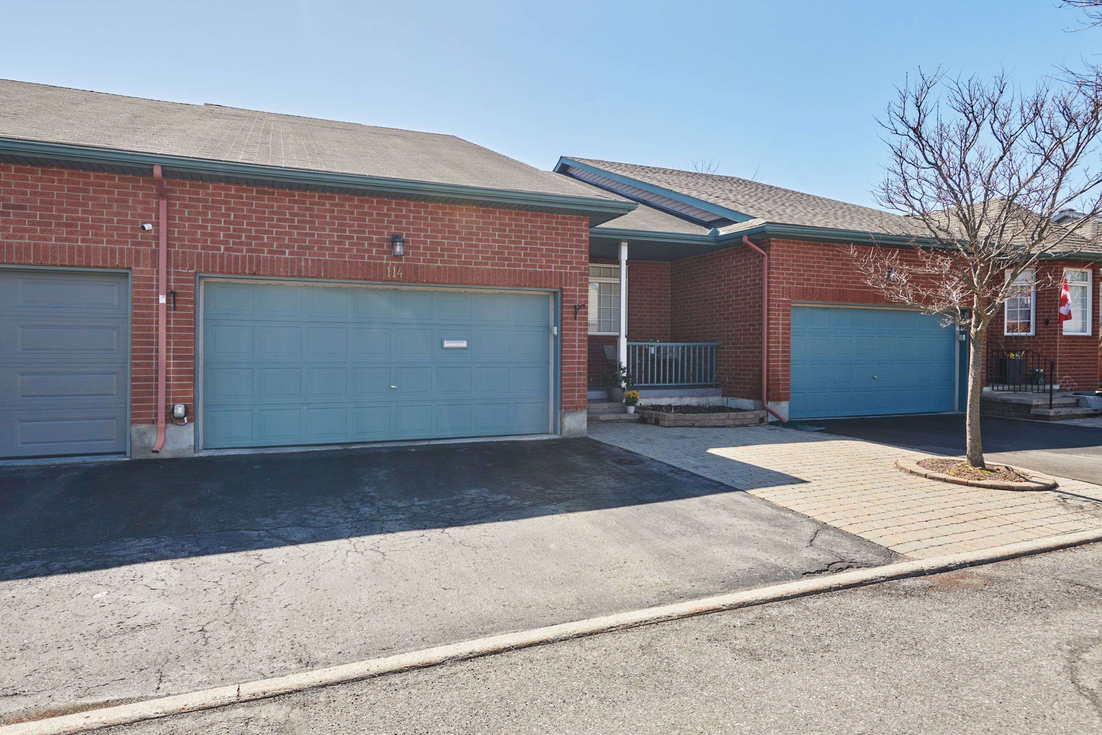 114 Bartlett Private, Hunt Club - Windsor Park Village And Area, ON K1V 2A8