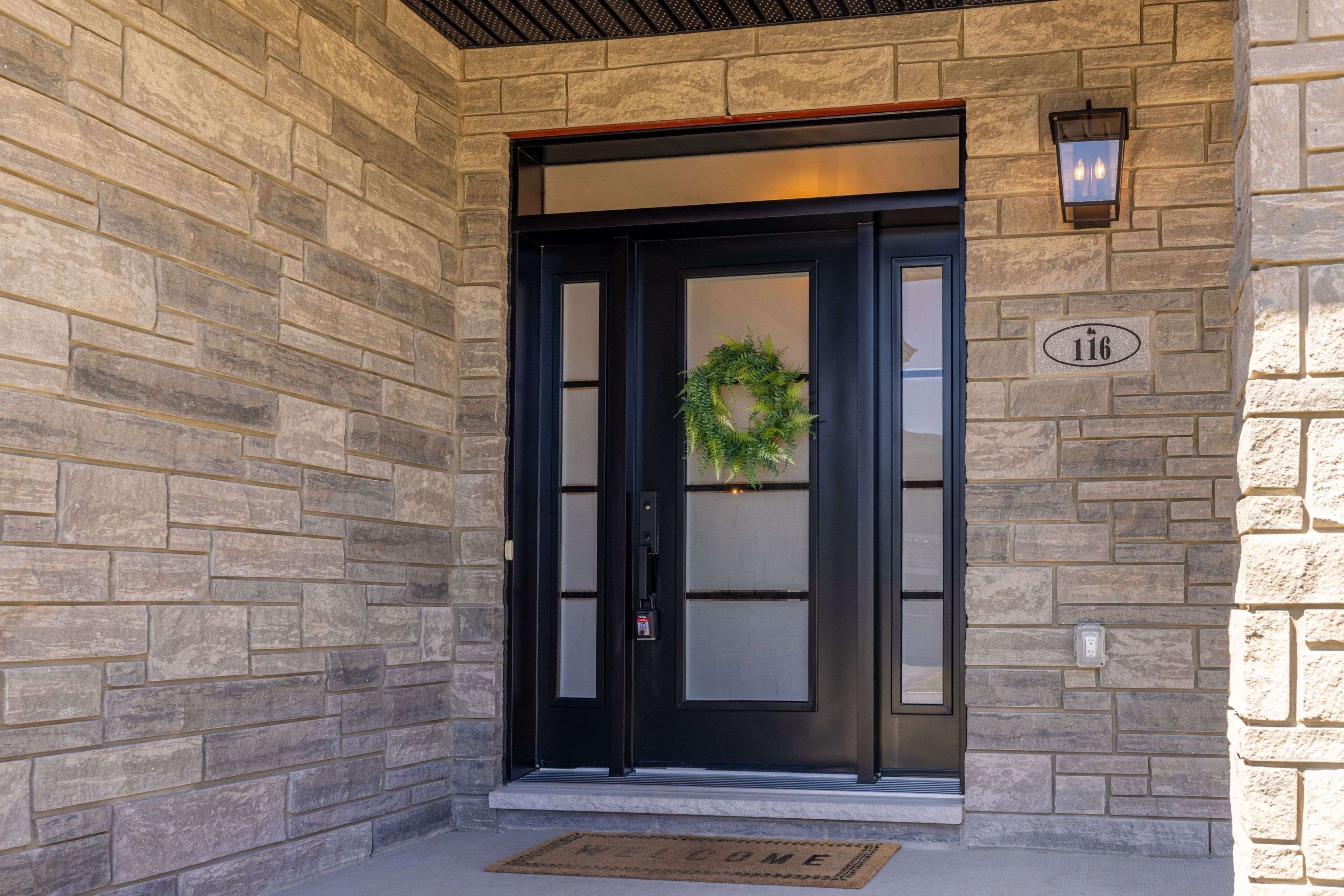 116 Mac Beattie DR, Arnprior, ON K7S 0J5