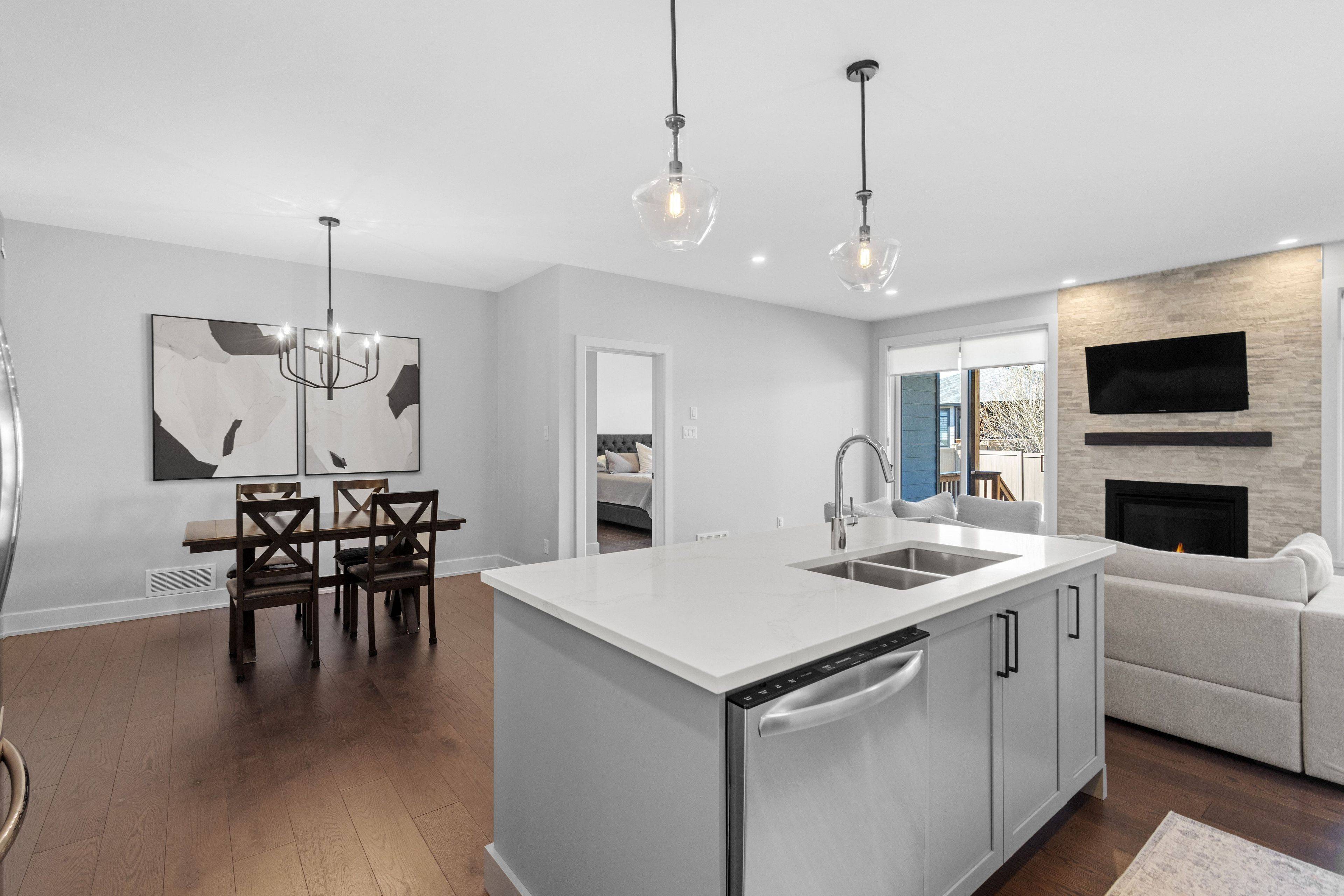 116 Mac Beattie DR, Arnprior, ON K7S 0J5