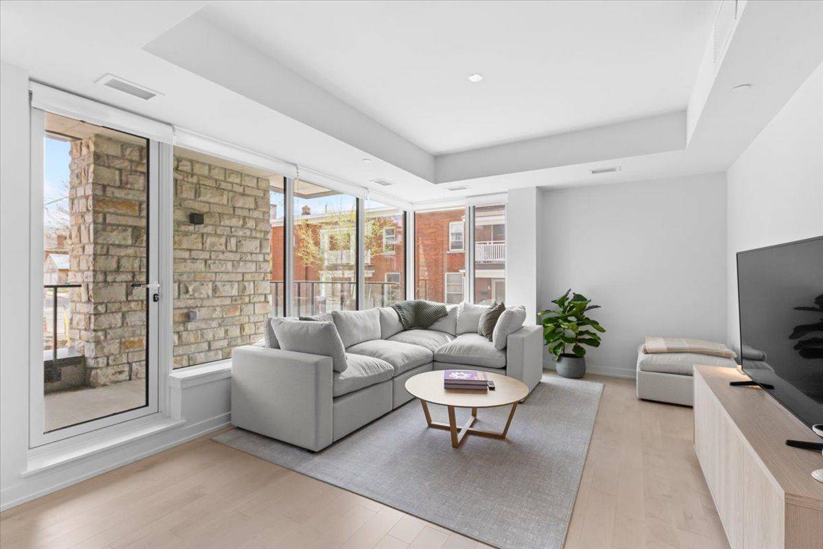 11 Galt ST #201, Glebe - Ottawa East And Area, ON K1S 4R2