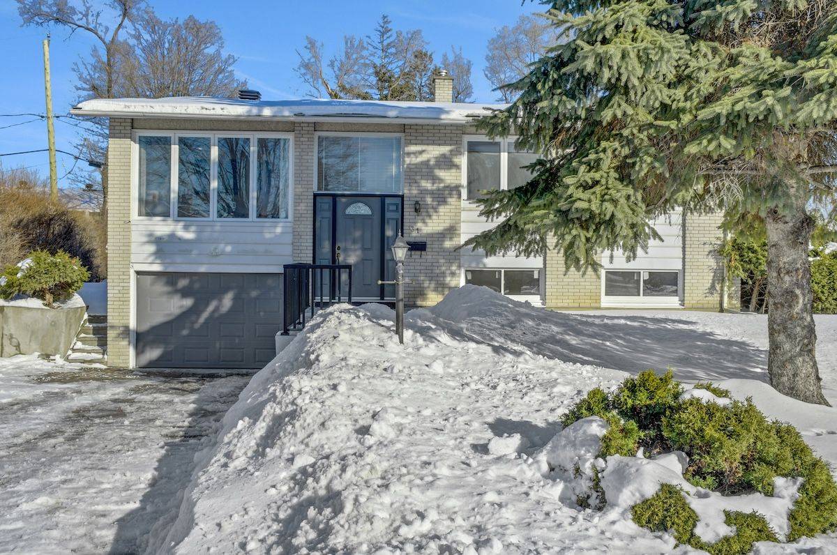 31 Bellfield ST, Crystal Bay - Rocky Point - Bayshore, ON K2B 6K7