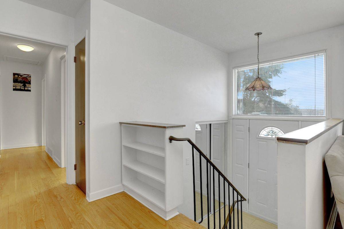 31 Bellfield ST, Crystal Bay - Rocky Point - Bayshore, ON K2B 6K7