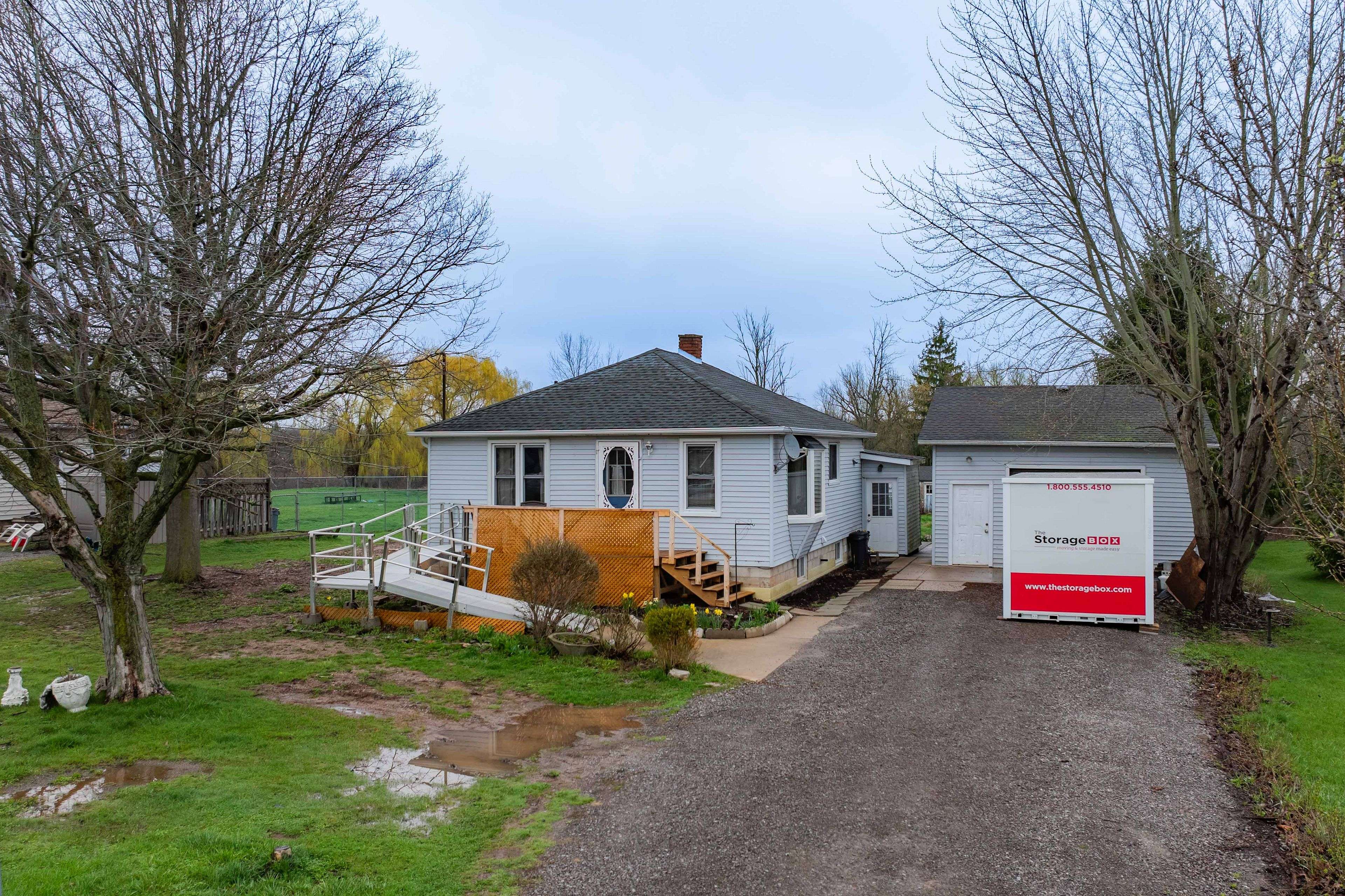 10364 Willodell RD, Niagara Falls, ON L0S 1K0