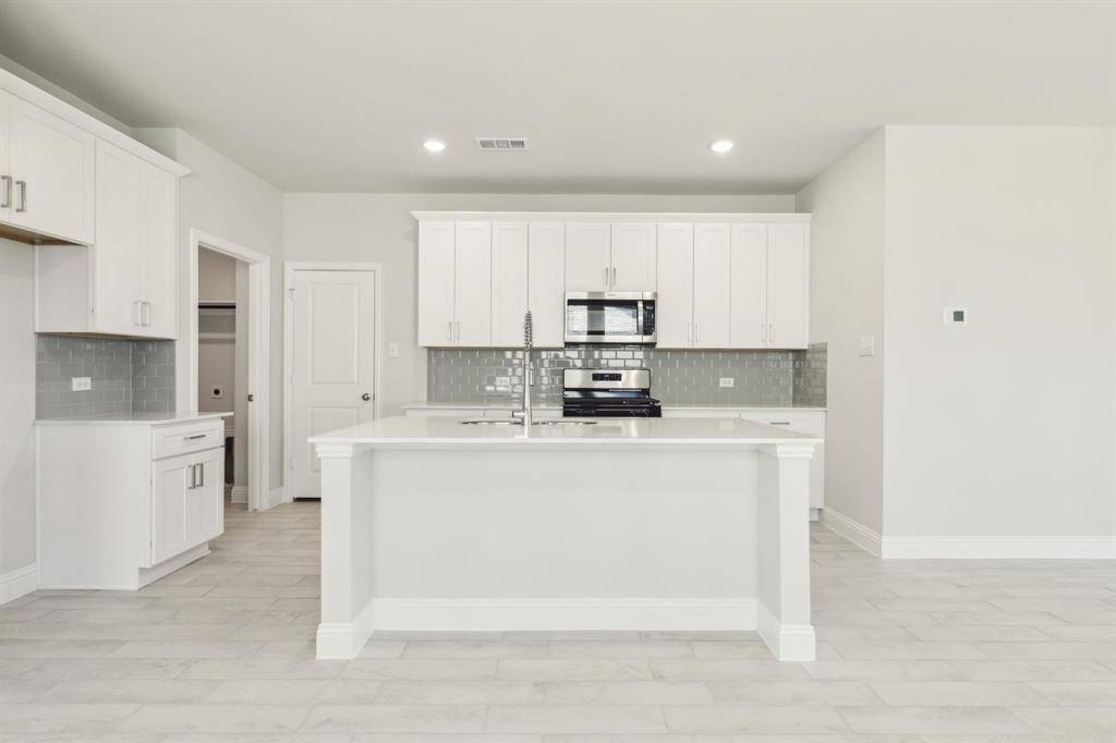 1218 Sydney Lane, Seagoville, TX 75159