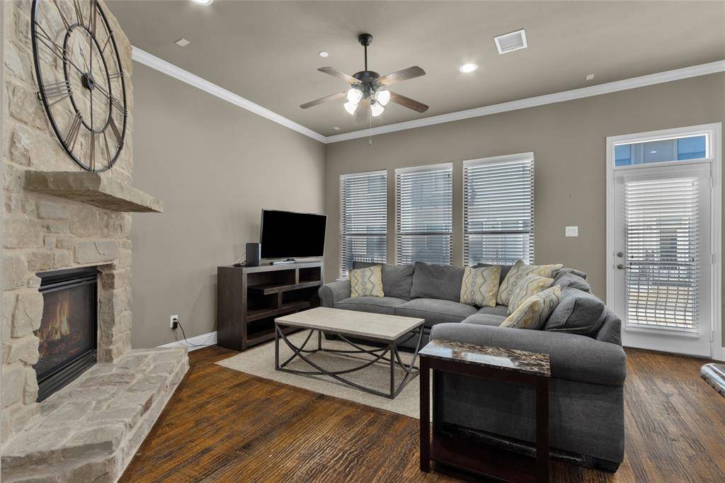 5724 Robbie Road, Plano, TX 75024