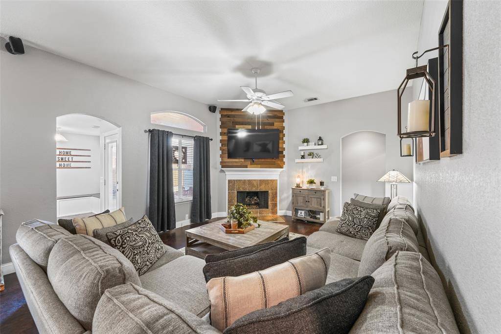 400 Welch Drive, Royse City, TX 75189