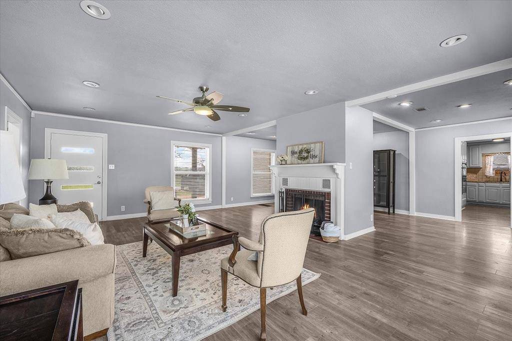 1313 W Sanford Street, Arlington, TX 76012