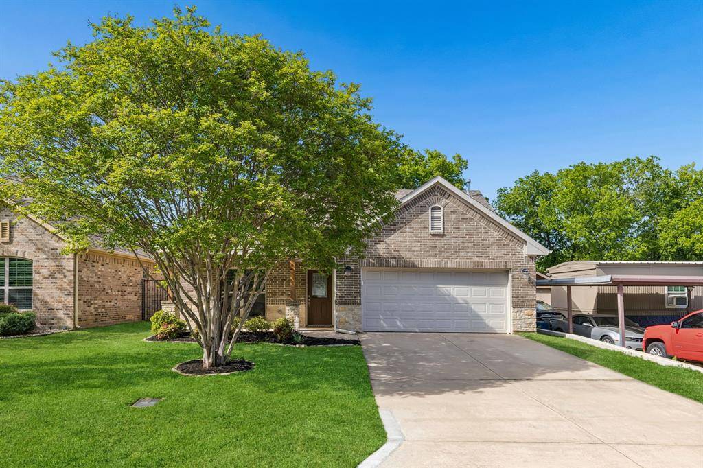 115 Elm Lane, Roanoke, TX 76262