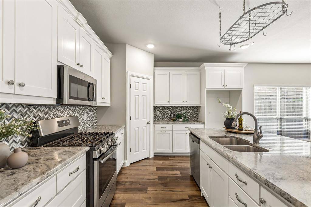 115 Elm Lane, Roanoke, TX 76262