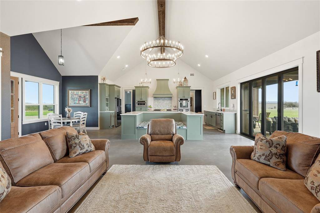 3988 Lake Valley Road, Sunset, TX 76270