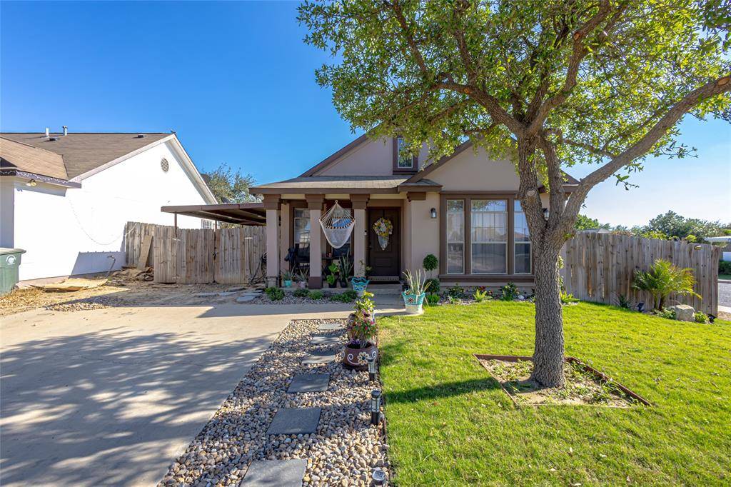 3601 Nubes Drive, Laredo, TX 78046