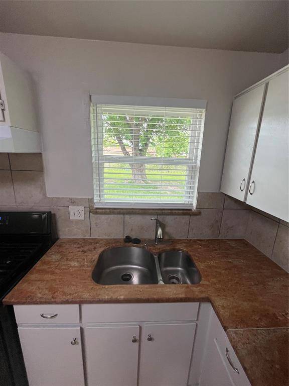 2703 San Diego Drive, Dallas, TX 75228