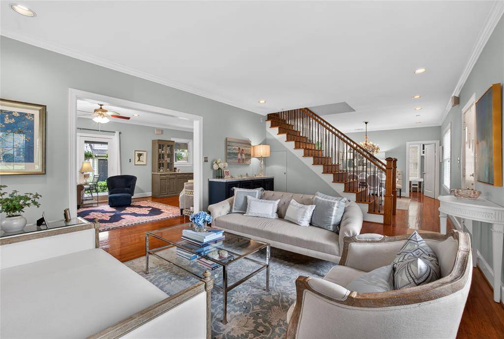 5446 Mercedes Avenue, Dallas, TX 75206