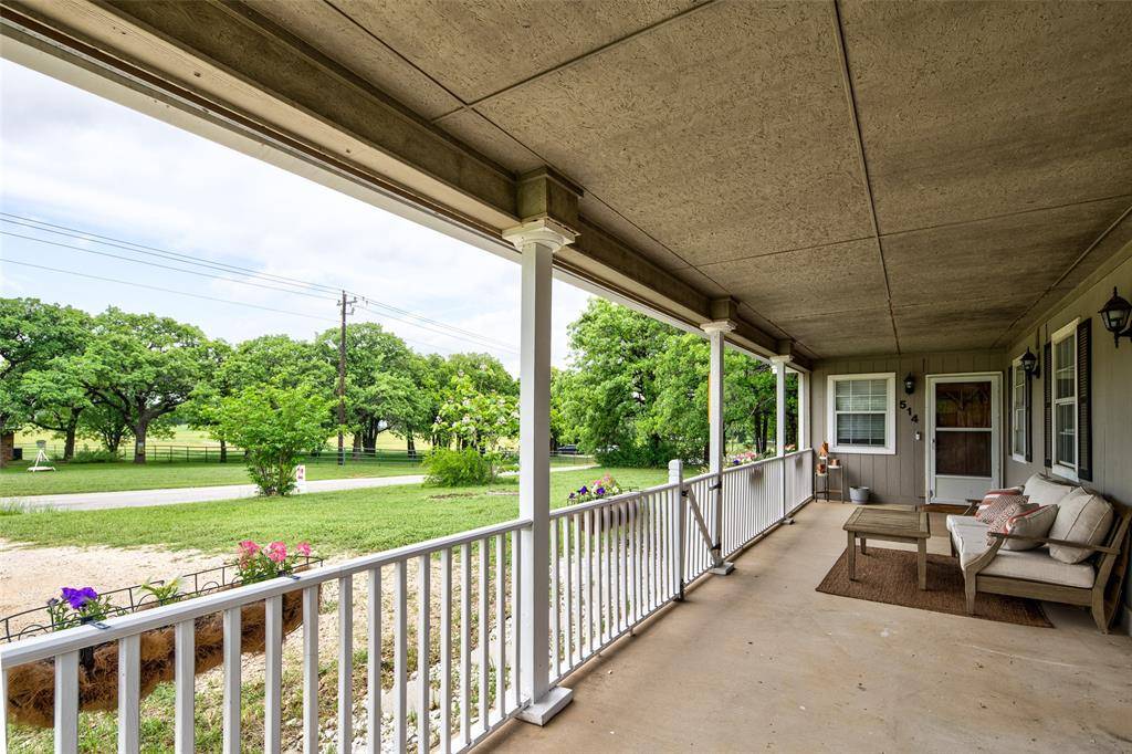 514 Gilliland Road, Springtown, TX 76082