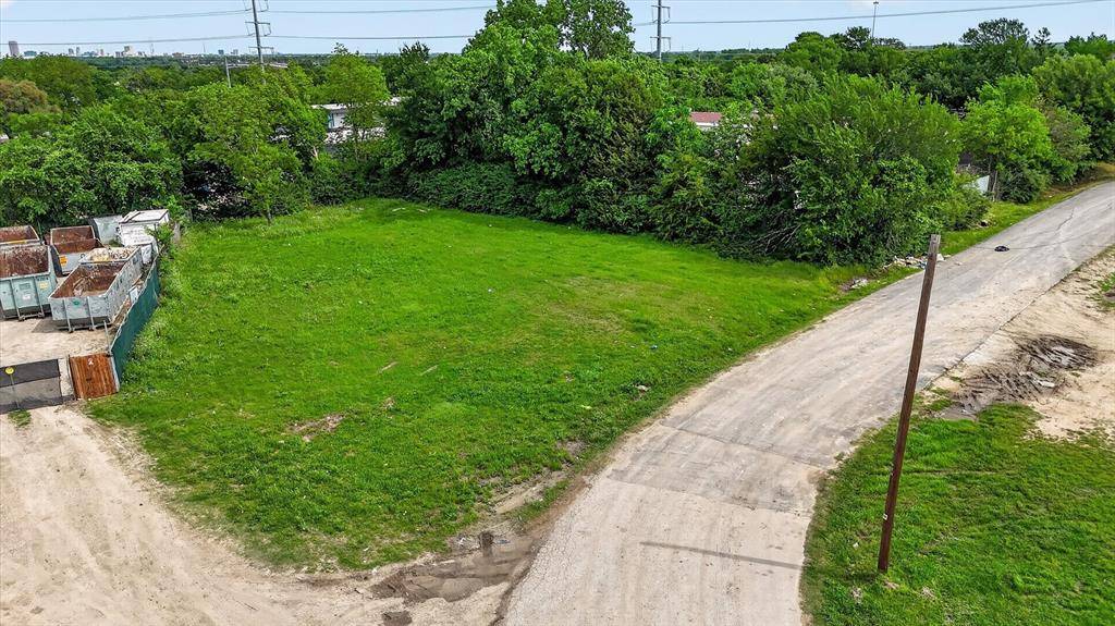 3807 Arocha Drive, Dallas, TX 75216